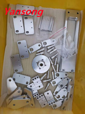 เครื่องจักรกลซีเอ็นซีที่มีความแม่นยำติดตั้งรถยนต์ OEM ODM
